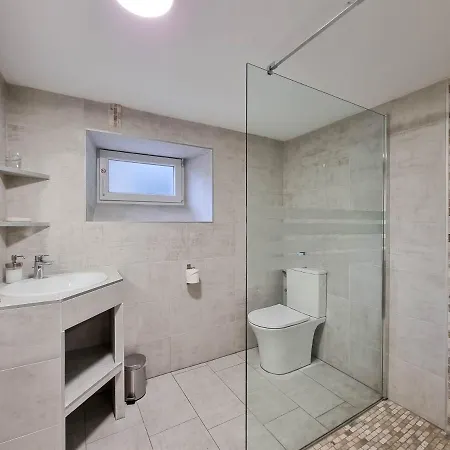 Travel Homes - Underground, F1 Chic Et Renove Mulhouse Extérieur photo