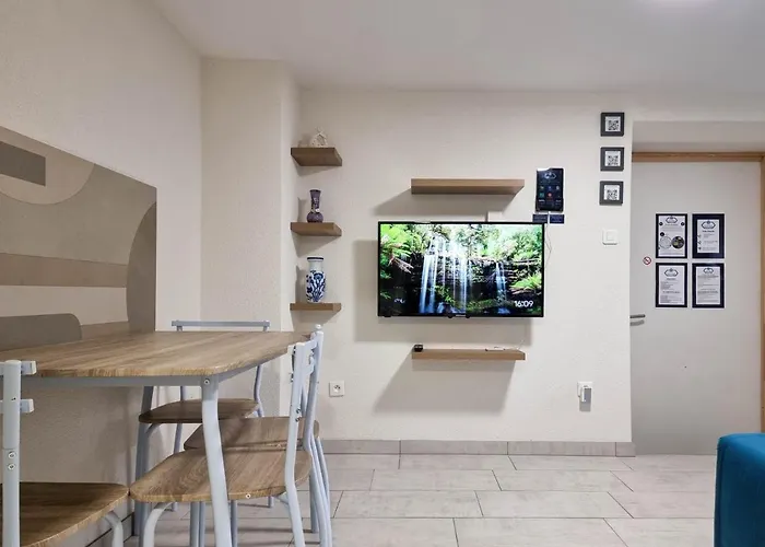 Travel Homes - Underground, F1 Chic Et Renove